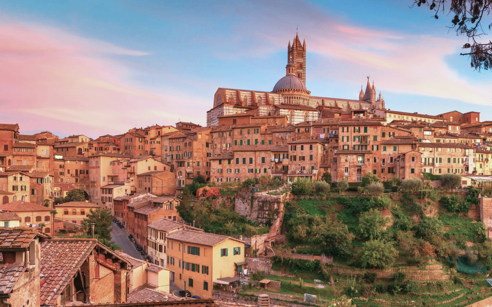 1600X1000_siena_e_il_suo_fascino_hero